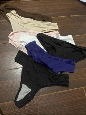 Women’s Panties 7 pc Sz: M